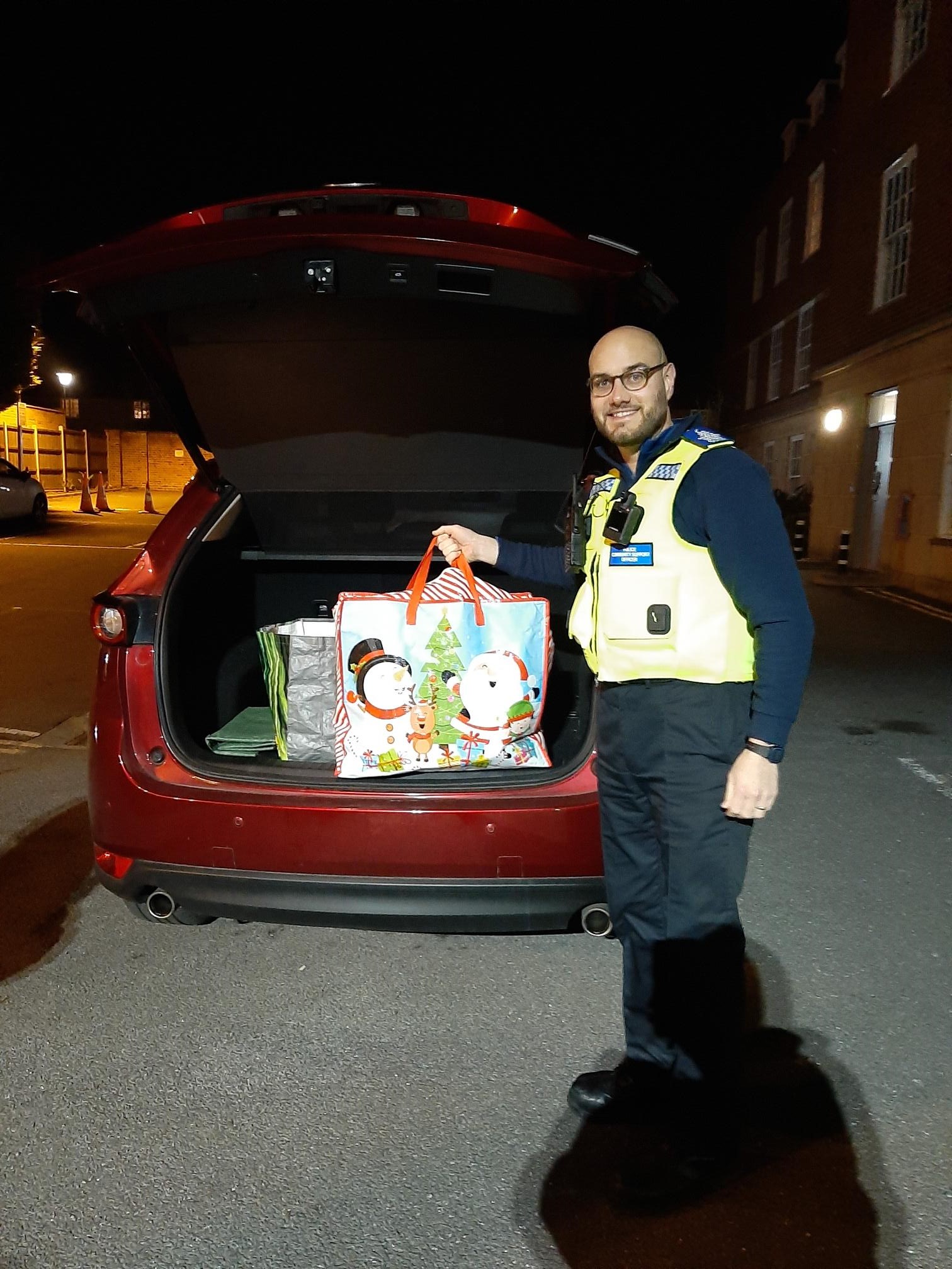 Welwyn Hatfield Officers spreading festive cheer