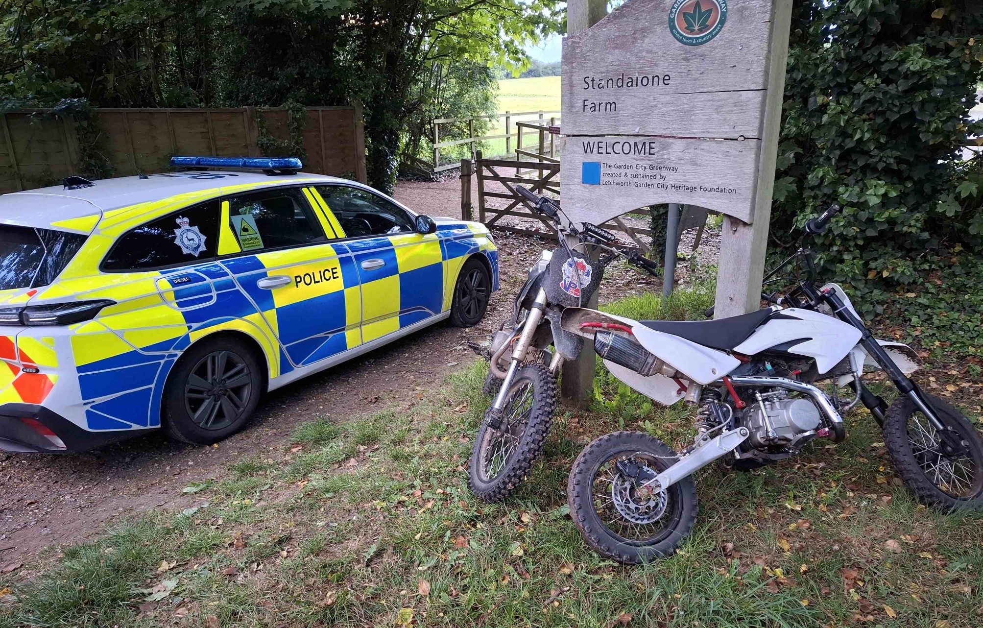 Police car and off road bikes 