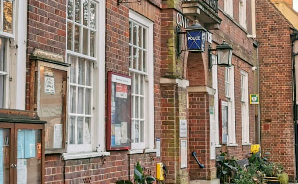 Image of Berkhamsted police station